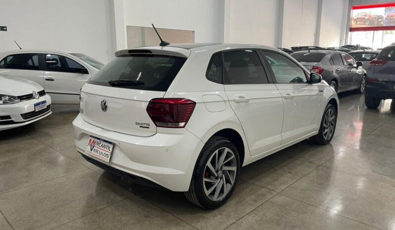 
								Volkswagen Polo  1.0 Highline full									