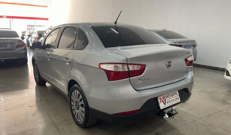 
								Fiat Grand Siena  1.6 Essence full									