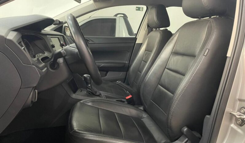 
								Volkswagen Virtus  1.6 full									