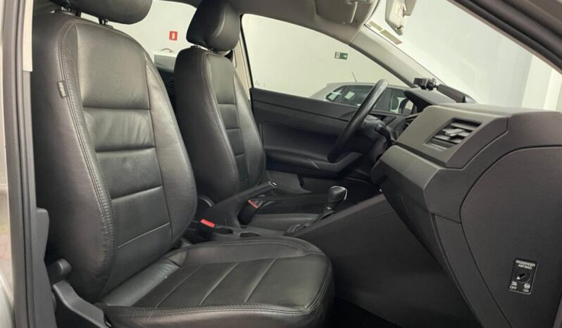 
								Volkswagen Virtus  1.6 full									