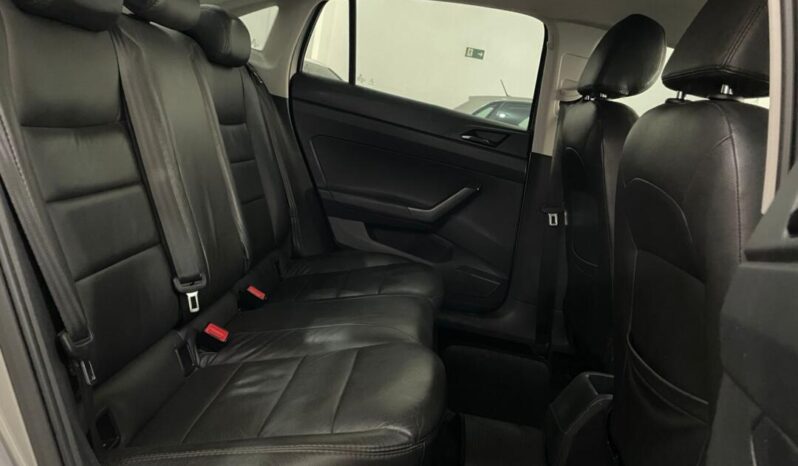 
								Volkswagen Virtus  1.6 full									