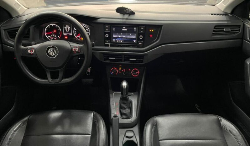 
								Volkswagen Virtus  1.6 full									