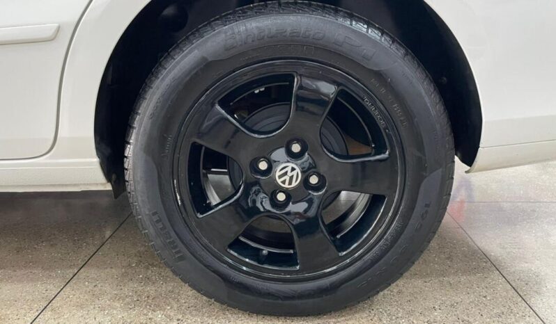 
								Volkswagen Voyage  1.6 Trendline full									