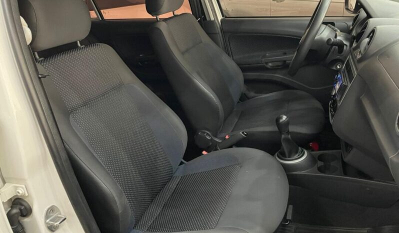 
								Volkswagen Voyage  1.6 Trendline full									