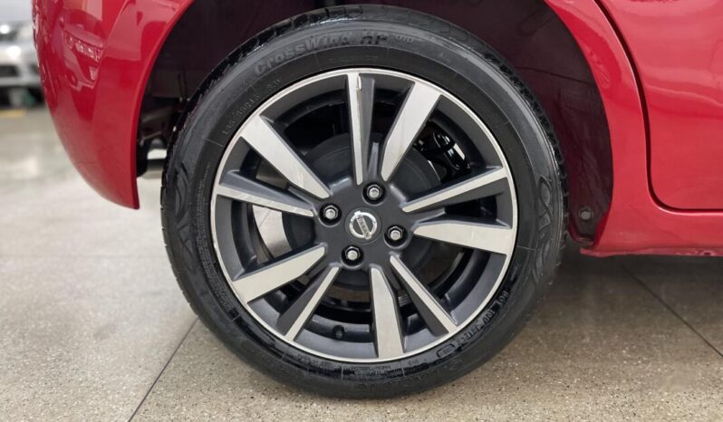 
								Nissan March  1.6 full									