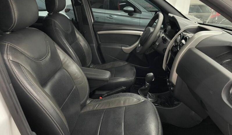 
								Renault Duster  1.6 full									