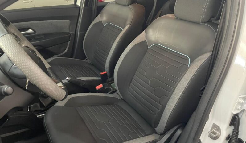 
								Renault Duster  1.6 Duster Intense Plus full									