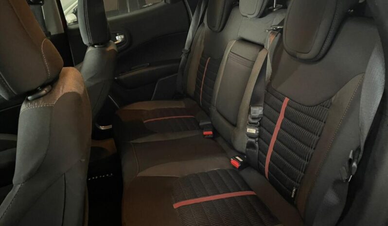 
								Fiat Toro  1.8 Toro Freedom full									