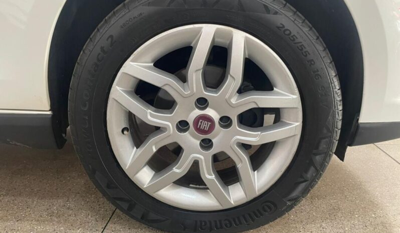 
								Fiat Grand Siena  1.6 Essence full									