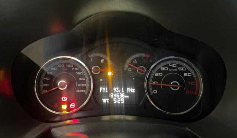 
								Fiat Grand Siena  1.6 Essence full									