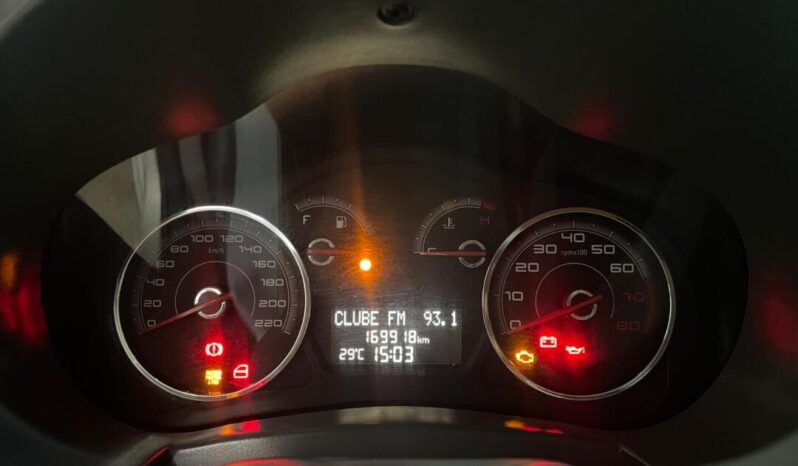 
								Fiat Grand Siena  1.6 Essence full									