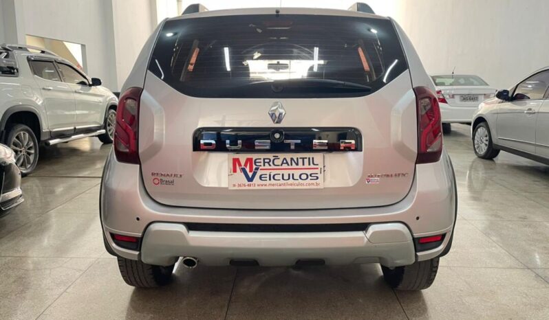 
								Renault Duster  2.0 Dinamic AT4 full									