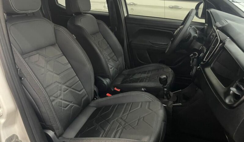 
								Fiat Strada  1.3 Volcano full									