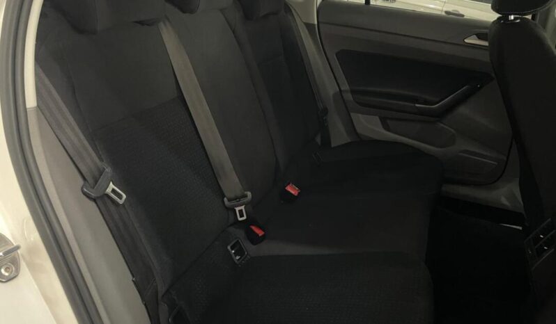 
								Volkswagen Virtus  Turbo 200 TSI full									