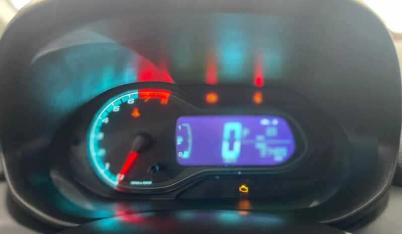 
								Chevrolet Onix  1.4 LTZ full									