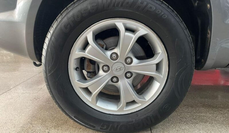 
								Hyundai Tucson  2.0 GLS full									