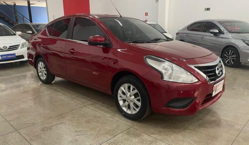 
								Nissan Versa  1.6 SL full									