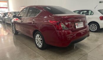 
									Nissan Versa  1.6 SL full								