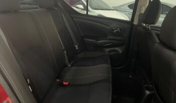 
									Nissan Versa  1.6 SL full								