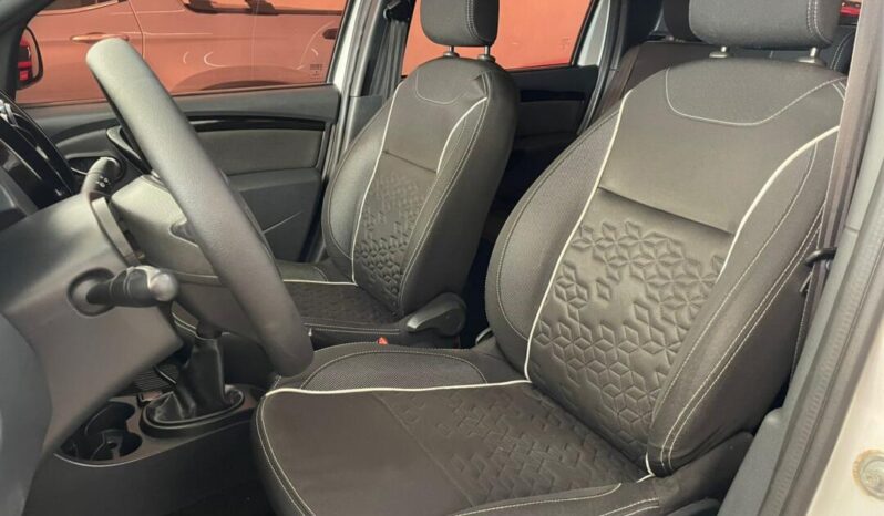 
								Renault Duster Oroch  1.6 Dynamique full									