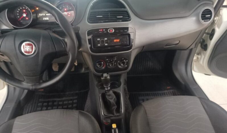 
								Fiat Punto  1.6 Essence full									