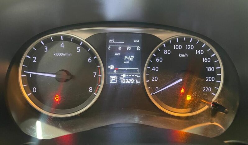 
								Nissan Kicks  1.6 SV full									