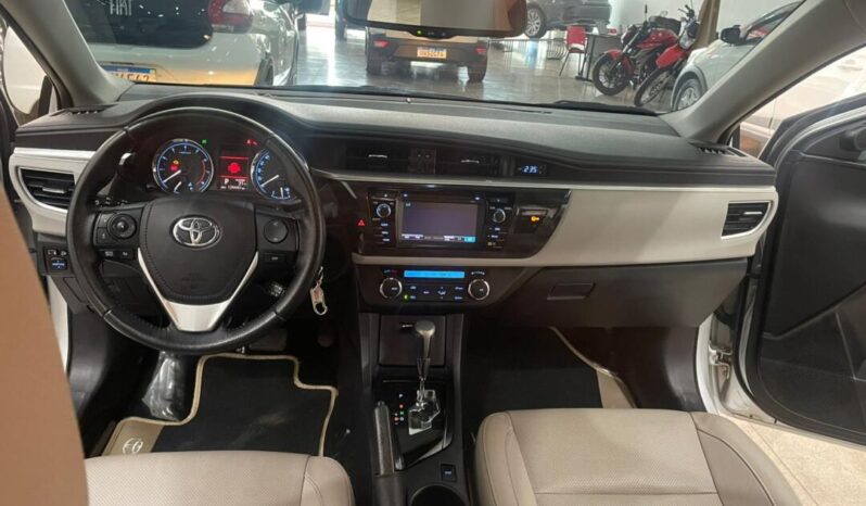 
								Toyota Corolla  2.0 full									