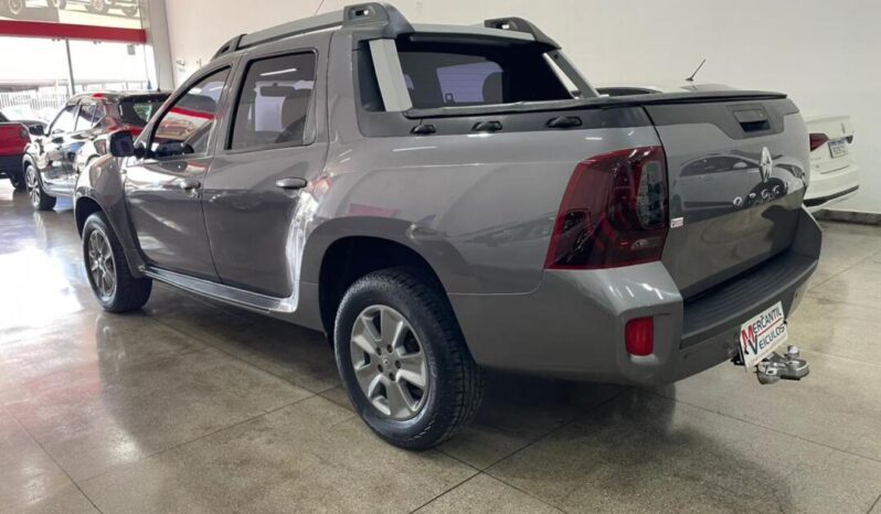 
								Renault Duster Oroch  1.6 full									