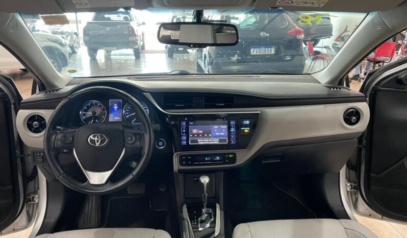 
								Toyota Corolla  2.0 full									