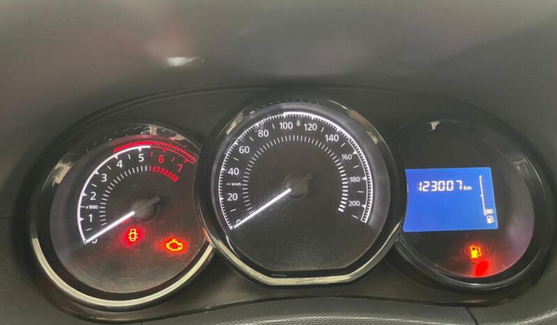 
								Renault Duster Oroch  1.6 full									