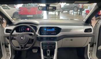 
									Volkswagen T-Cross  1.4 full								