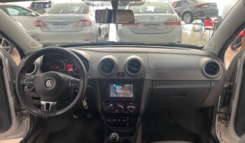 
									Volkswagen Voyage  1.6 full								