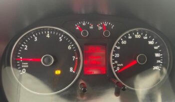 
									Volkswagen Voyage  1.6 full								