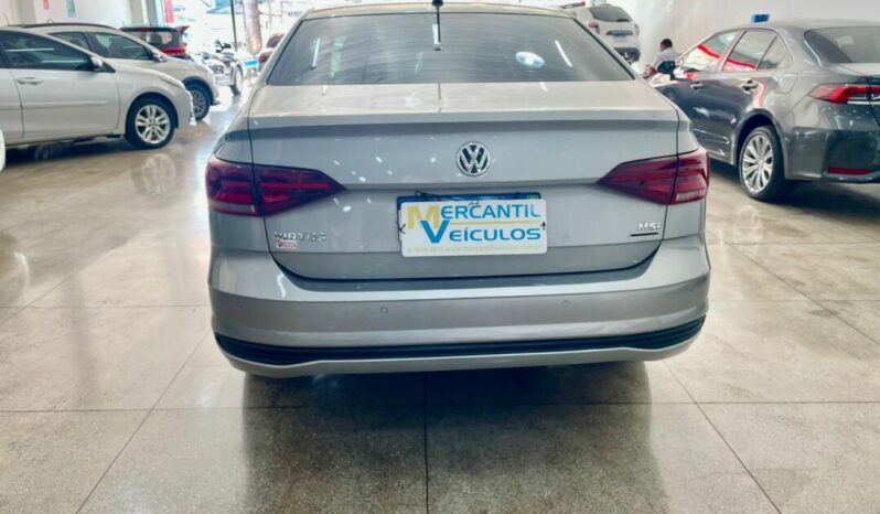 
								Volkswagen Virtus  1.6 full									