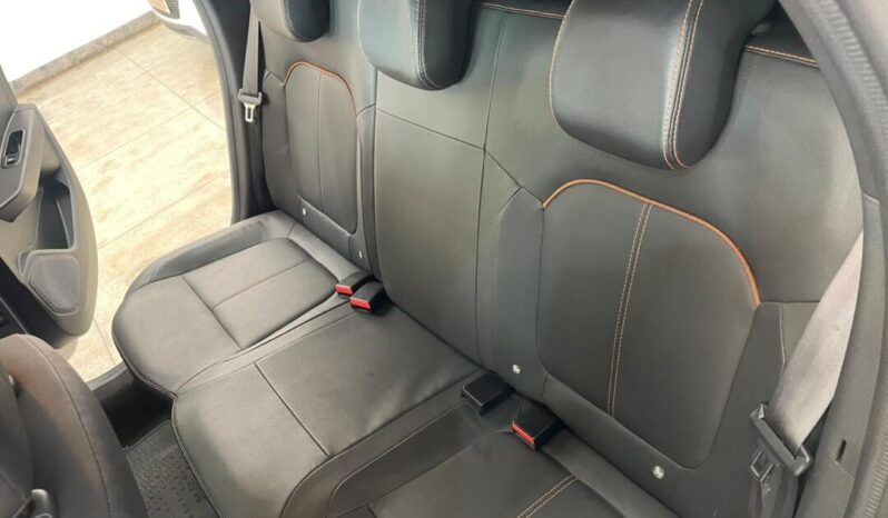 
								Renault Duster  1.3 Iconic Plus TCE full									