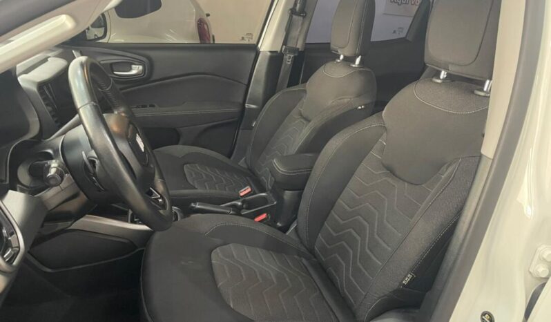 
								Fiat Toro  1.8 Freedom full									