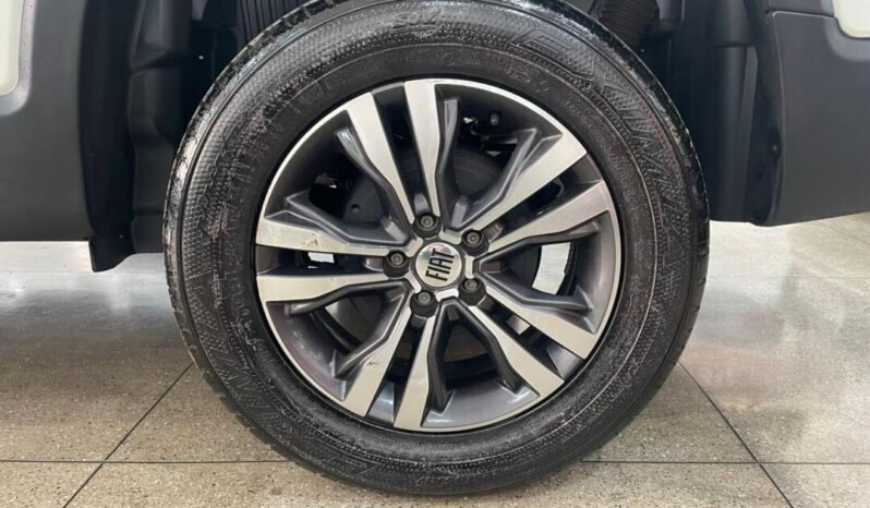 
								Fiat Toro  1.8 Freedom full									