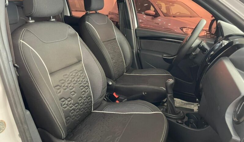 
								Renault Duster Oroch  1.6 Dynamique full									