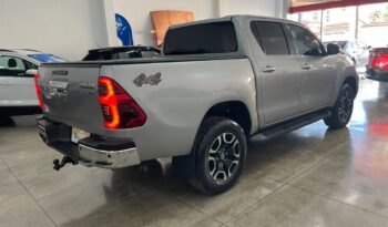 
									Toyota Hilux  2.8 full								
