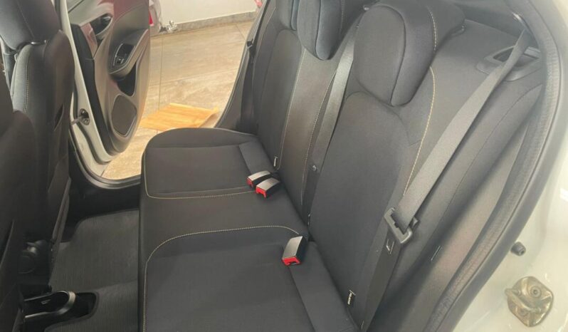 
								Fiat Argo  1.8 Trekking full									