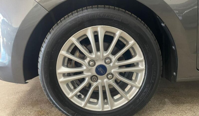 
								Ford KA  1.5 Titanium full									