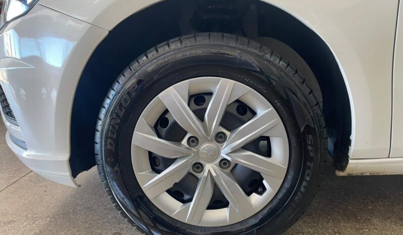 
								Volkswagen Gol  1.0 G7 full									