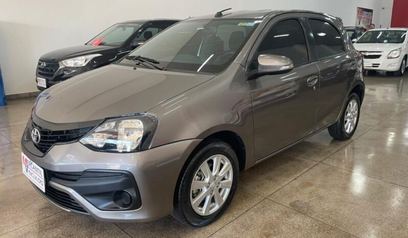 
								Toyota Etios  1.5 X Plus full									