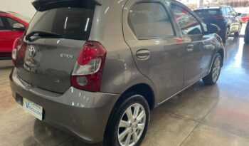 
									Toyota Etios  1.5 X Plus full								