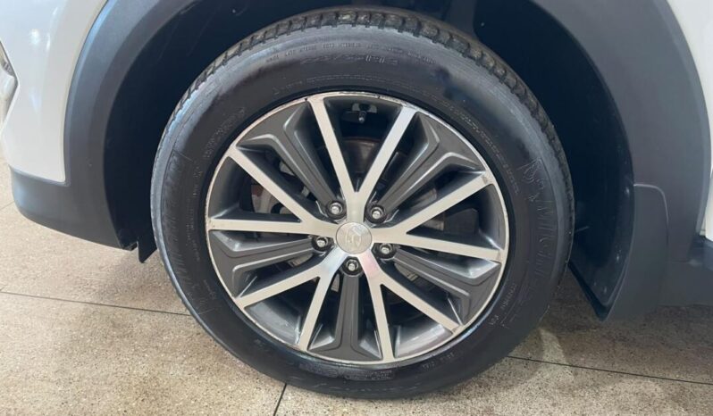 
								Hyundai Tucson  1.6 Turbo full									