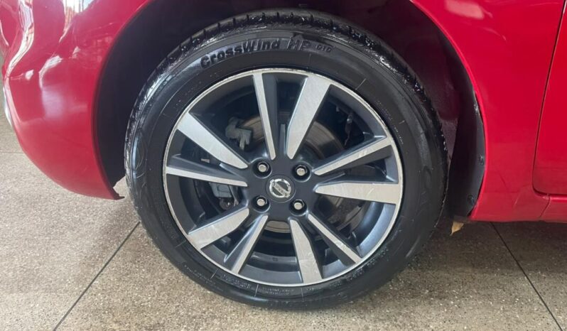 
								Nissan March  1.6 full									