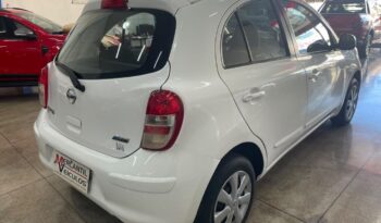 
									Nissan March  1.0 full								