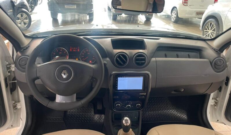 
								Renault Duster  1.6 full									