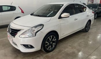 
									Nissan Versa  1.6 Unique full								
