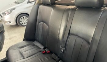 
									Nissan Versa  1.6 Unique full								
